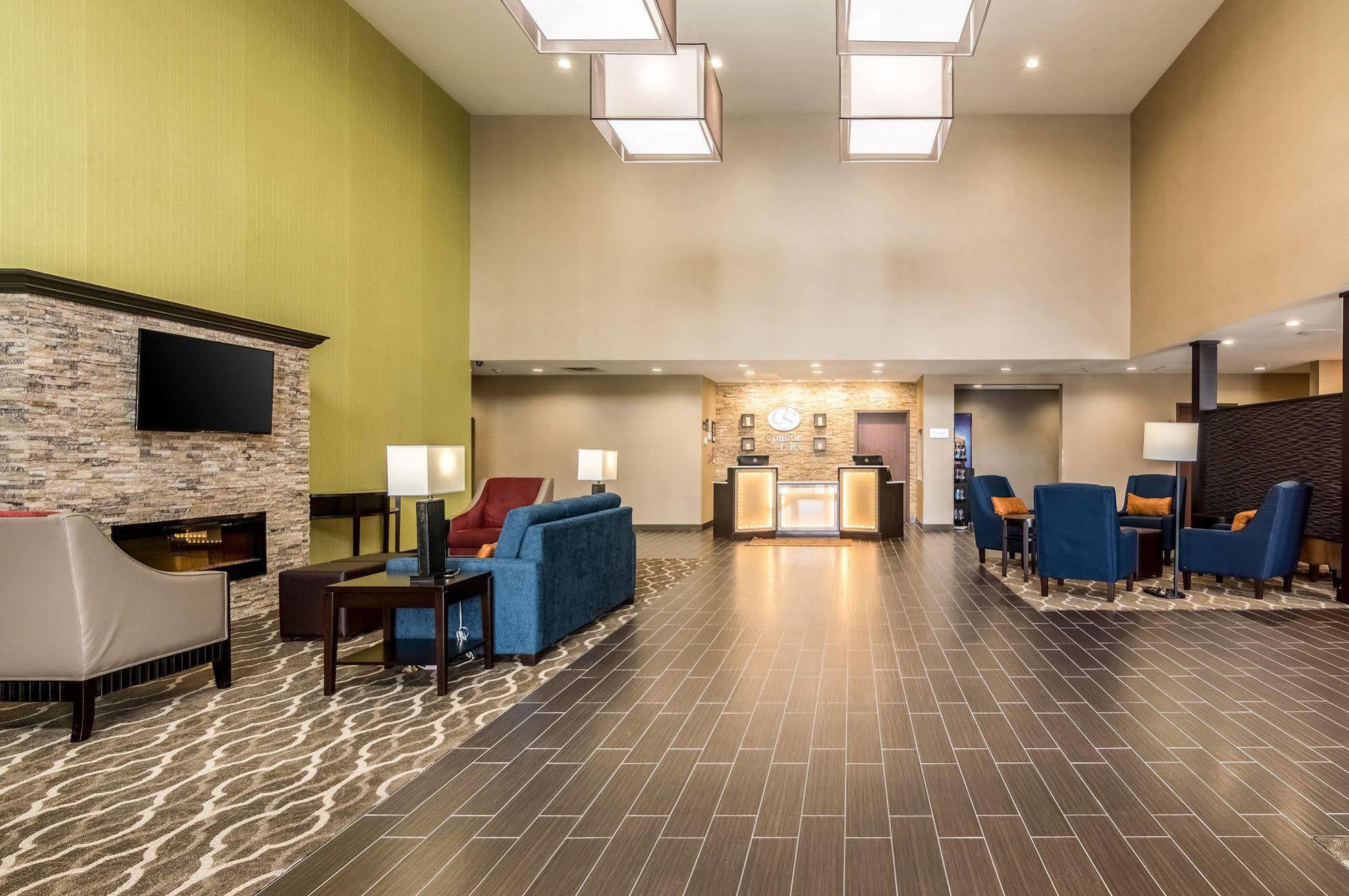 Comfort Suites Meridian And I-40 Oklahoma City Exterior foto